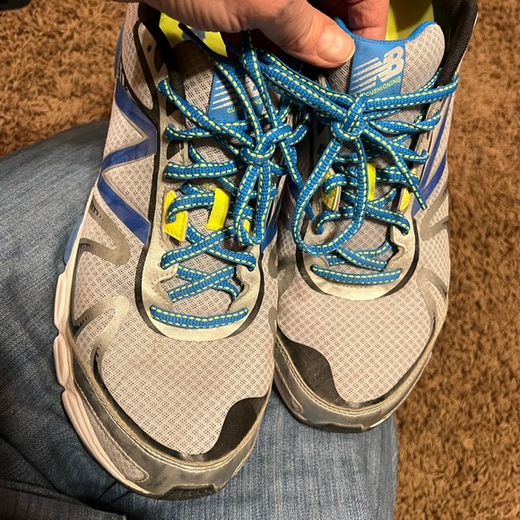 Like new!  Mens New Balance 780. Size 14 - Picture 4 of 9